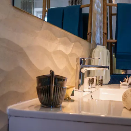 Refugio Dourado Villa *